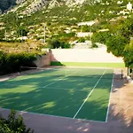 شقة In Mit Schoenem Garten By Interhome دراسنيتش